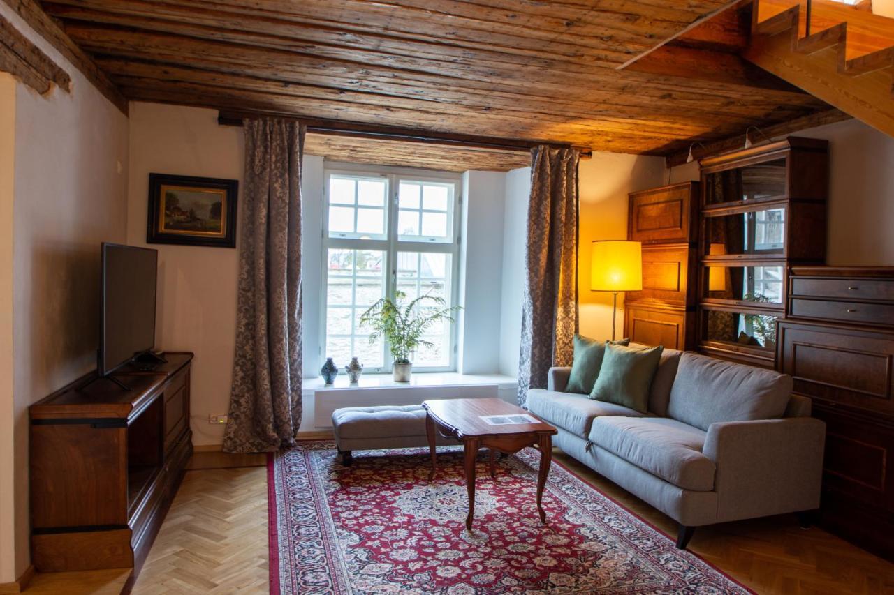 Huoneisto Luxury 4 Bedroom With Terrace And Sauna *